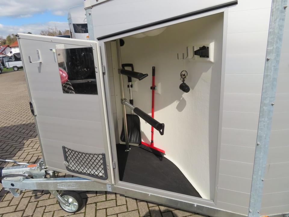 Böckmann Pferdeanhänger, Champion, Flügeltür,100 km/h,Sattelkam. - Horse trailer: picture 2 Böckmann Pferdeanhänger, Champion, Flügeltür,100 km/h,Sattelkam. - Horse trailer: picture 2