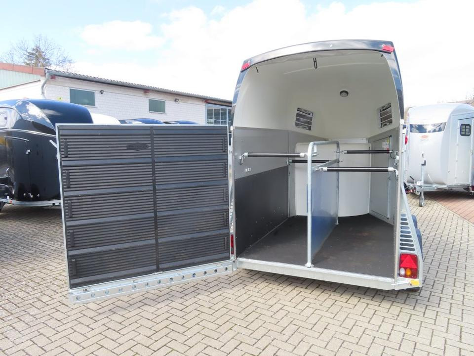 Böckmann Pferdeanhänger, Champion, Flügeltür,100 km/h,Sattelkam. - Horse trailer: picture 4 Böckmann Pferdeanhänger, Champion, Flügeltür,100 km/h,Sattelkam. - Horse trailer: picture 4