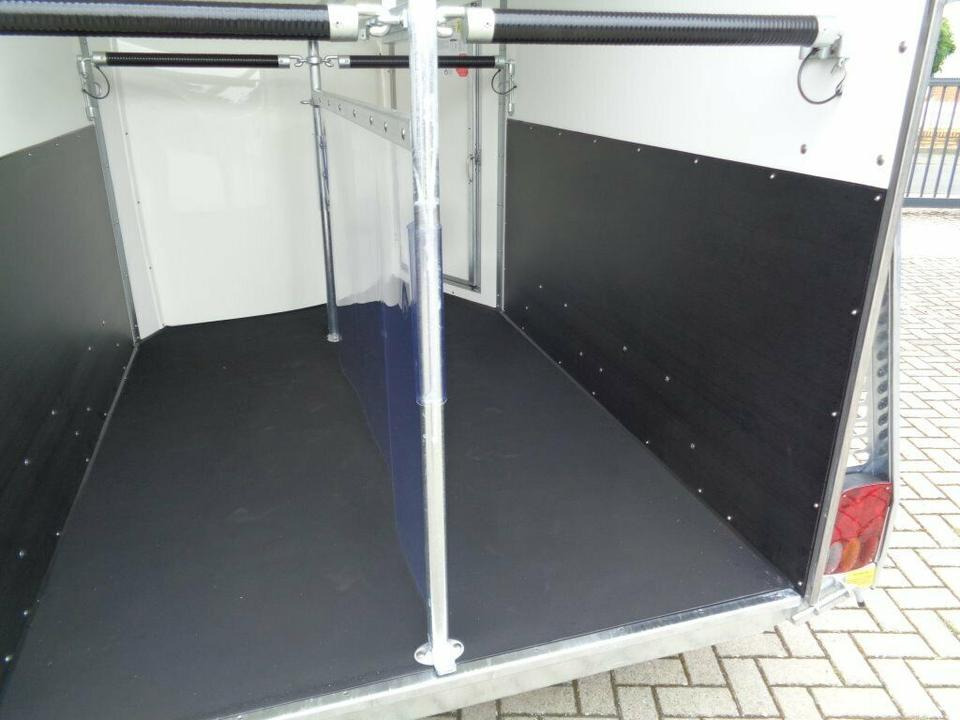 Böckmann, Pferdeanhänger, DUO Alub.SaKa.Flügeltür, 100 km/h - Horse trailer: picture 4 Böckmann, Pferdeanhänger, DUO Alub.SaKa.Flügeltür, 100 km/h - Horse trailer: picture 4