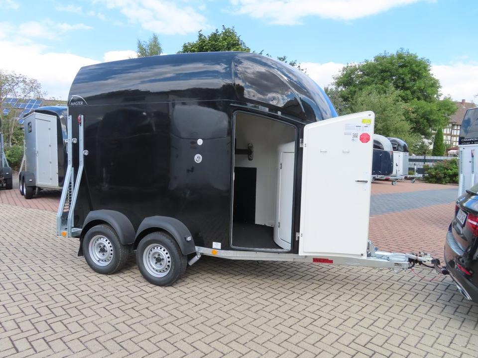 Böckmann Pferdeanhänger, Master 25, Mittelpostentrennwand, 100 km - Horse trailer: picture 1 Böckmann Pferdeanhänger, Master 25, Mittelpostentrennwand, 100 km - Horse trailer: picture 1