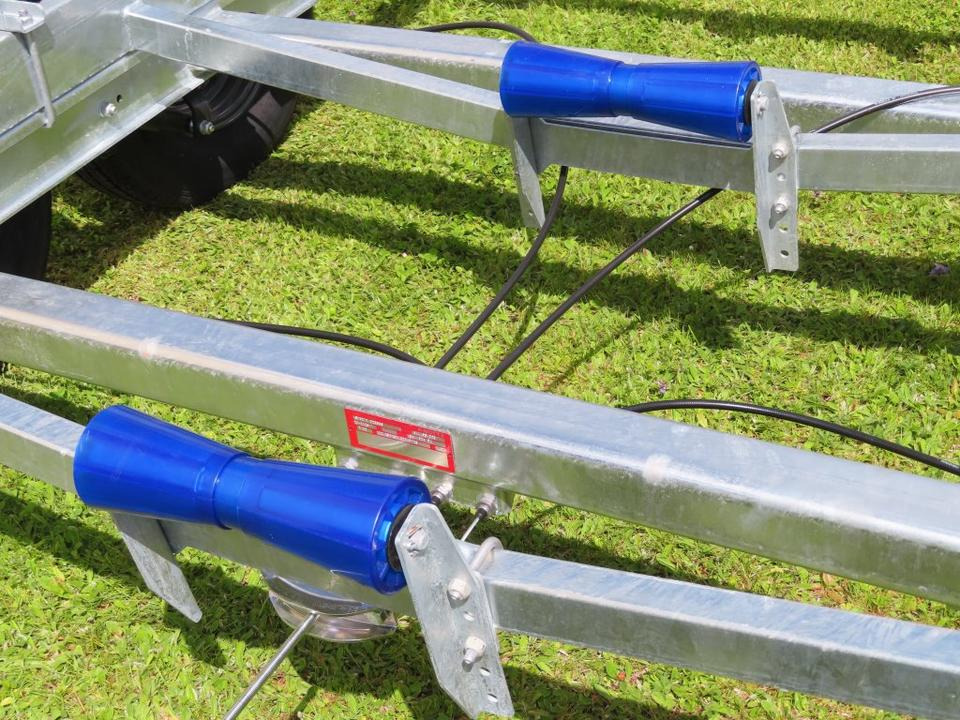 Boat trailer Böckmann - TPV PKW Anhänger Bootstrailer 2,7 to. Bootsanhänger: picture 14 Boat trailer Böckmann - TPV PKW Anhänger Bootstrailer 2,7 to. Bootsanhänger: picture 14