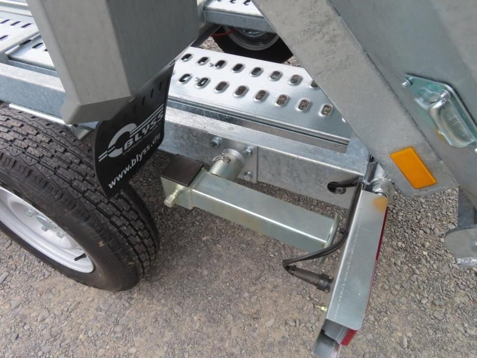 Tipper trailer PKW Anhänger Kipper Muldenkipper Auffahrschienen 3,5t 100km/h: picture 10 Tipper trailer PKW Anhänger Kipper Muldenkipper Auffahrschienen 3,5t 100km/h: picture 10