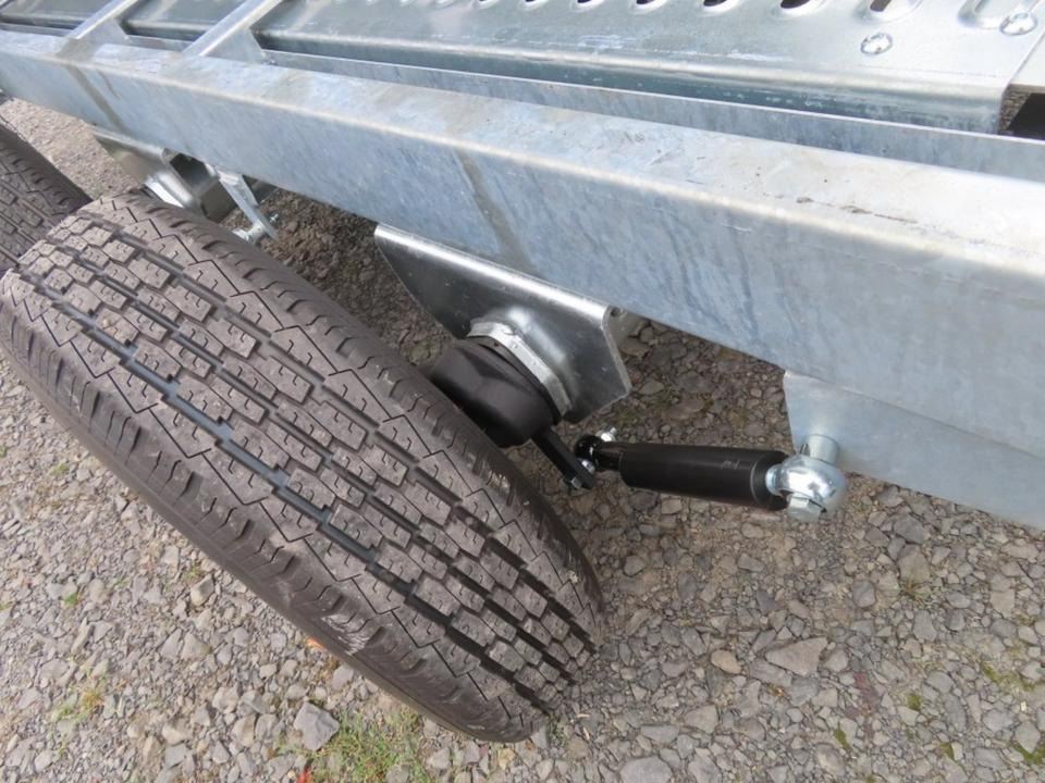 Tipper trailer PKW Anhänger Kipper Muldenkipper Auffahrschienen 3,5t 100km/h: picture 12 Tipper trailer PKW Anhänger Kipper Muldenkipper Auffahrschienen 3,5t 100km/h: picture 12