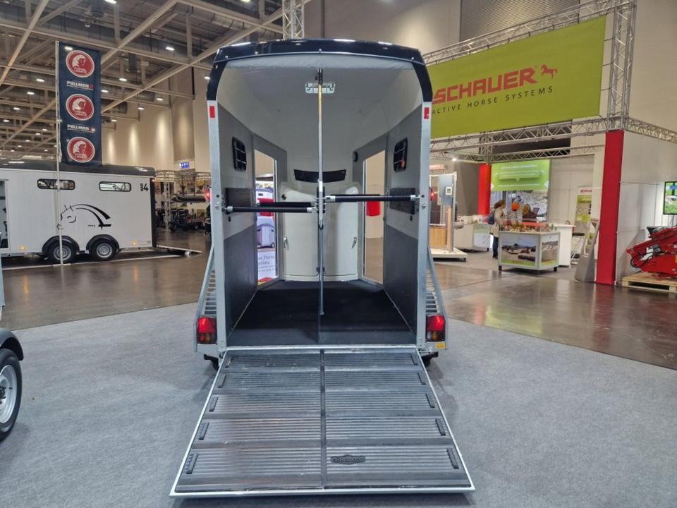 Pferdeanhänger Böckmann Portax E Plus Innenhöhe 2,55m WCF 100km/h - Horse trailer: picture 5 Pferdeanhänger Böckmann Portax E Plus Innenhöhe 2,55m WCF 100km/h - Horse trailer: picture 5