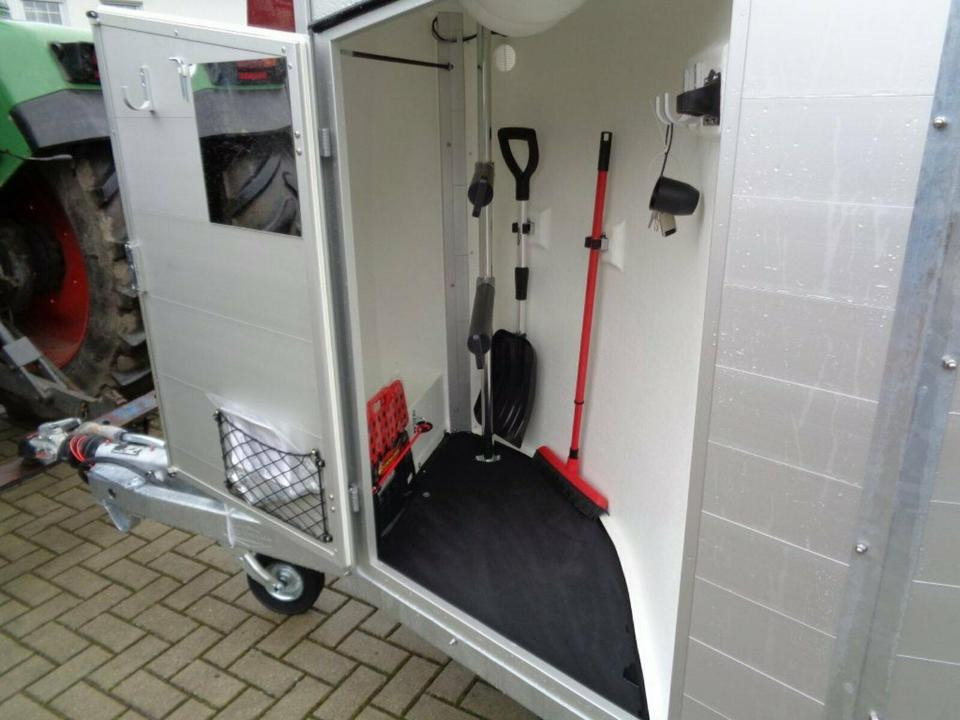 Pferdeanhänger Champion R, SaKa. 100 km/h - Horse trailer: picture 3 Pferdeanhänger Champion R, SaKa. 100 km/h - Horse trailer: picture 3