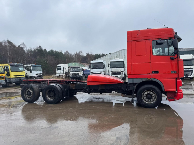 DAF 95 XF 380 Space Cab (MANUAL GEARBOX / BOITE MANUELLE / EURO 3 / 6X2) - Cab chassis truck: picture 4 DAF 95 XF 380 Space Cab (MANUAL GEARBOX / BOITE MANUELLE / EURO 3 / 6X2) - Cab chassis truck: picture 4