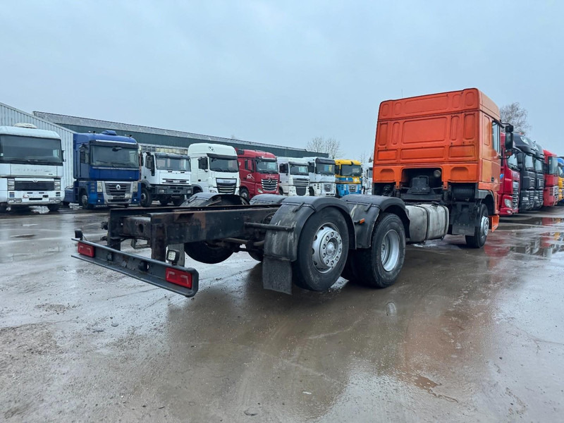 DAF 95 XF 380 Space Cab (MANUAL GEARBOX & MANUAL / BOITE & POMPE MANUELLE / EURO 2 / 6X2) - Cab chassis truck: picture 5 DAF 95 XF 380 Space Cab (MANUAL GEARBOX & MANUAL / BOITE & POMPE MANUELLE / EURO 2 / 6X2) - Cab chassis truck: picture 5