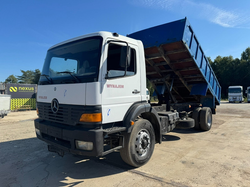 Tipper Mercedes-Benz Atego 1823 (STEEL SUSPENSION & MANUAL GEARBOX / SUSPENSION LAMES & BOITE MANUELLE / EURO 2): picture 1
