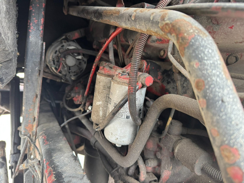 Tractor unit MAN 16.170 (BIG AXLE / STEEL SUSPENSION / 6 CYLINDER WITH MANUAL PUMP): picture 17