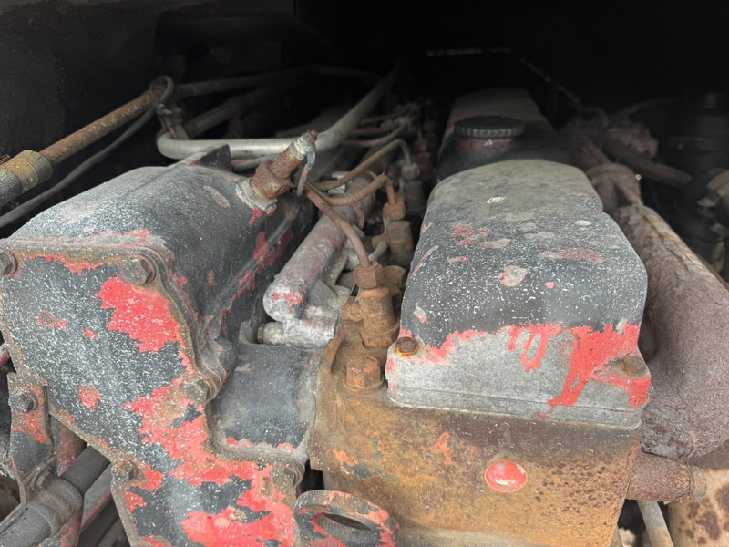 Tractor unit MAN 16.170 (BIG AXLE / STEEL SUSPENSION / 6 CYLINDER WITH MANUAL PUMP): picture 14
