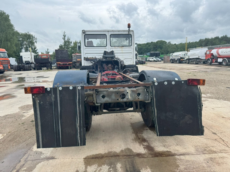 Tractor unit MAN 16.170 (BIG AXLE / STEEL SUSPENSION / 6 CYLINDER WITH MANUAL PUMP): picture 6