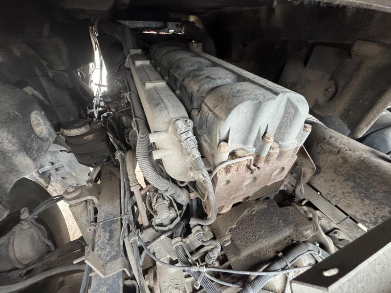 Tractor unit Renault Premium 420 (MANUAL GEARBOX / BOITE MANUELLE): picture 15 Tractor unit Renault Premium 420 (MANUAL GEARBOX / BOITE MANUELLE): picture 15