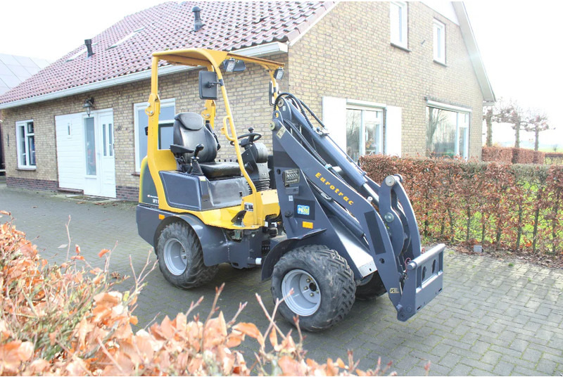 Eurotrac W11 - Compact track loader: picture 1 Eurotrac W11 - Compact track loader: picture 1