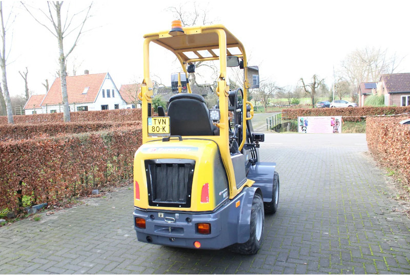 Eurotrac W11 - Compact track loader: picture 4 Eurotrac W11 - Compact track loader: picture 4