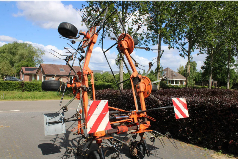 Fella 680 H - Tedder/ Rake: picture 5 Fella 680 H - Tedder/ Rake: picture 5