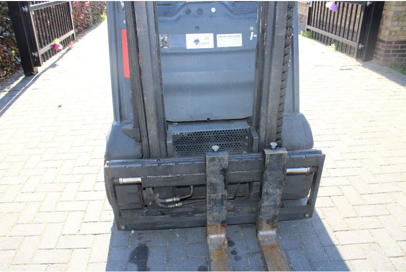 Forklift Linde H20D: picture 10