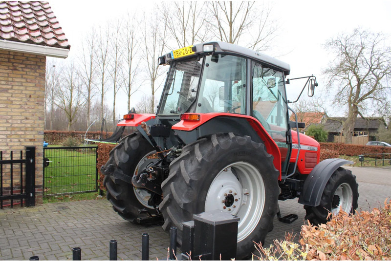 Massey Ferguson 4225 - Farm tractor: picture 3 Massey Ferguson 4225 - Farm tractor: picture 3