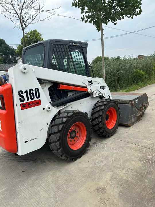 BOBCAT Brand Skid Loader S185 Used Machine Hot Sale - Wheel loader: picture 4 BOBCAT Brand Skid Loader S185 Used Machine Hot Sale - Wheel loader: picture 4