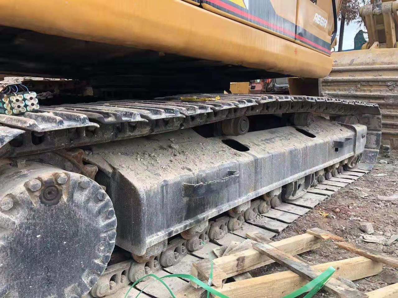 CATERPILLAR 320b - Excavator: picture 5 CATERPILLAR 320b - Excavator: picture 5