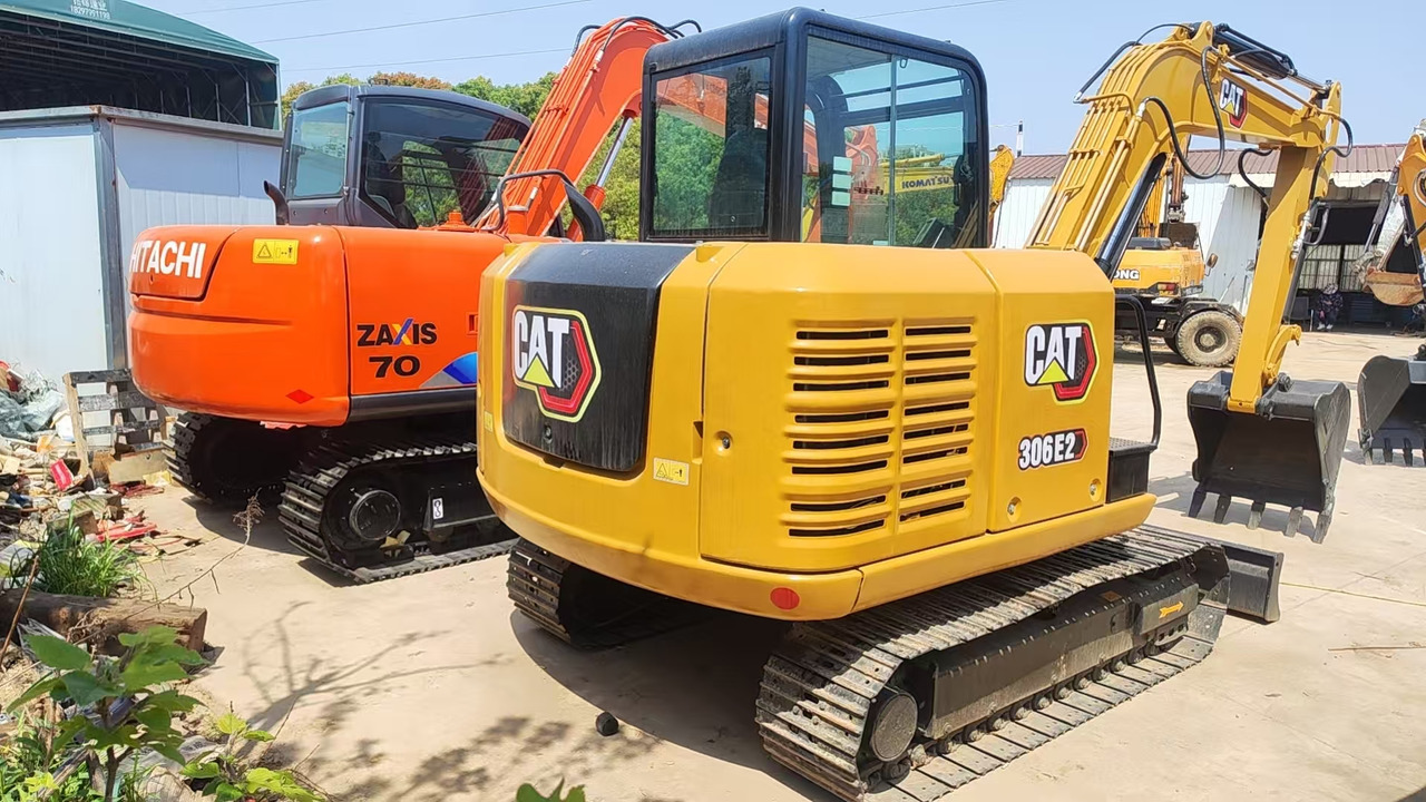 CATERPILLAR Nearly 90% of brand new Caterpillar 305.5 3-ton mini excavators are available for sale. Caterpillar 303.5 305.5 306 307 excavators are also available for sale. - Mini excavator: picture 4 CATERPILLAR Nearly 90% of brand new Caterpillar 305.5 3-ton mini excavators are available for sale. Caterpillar 303.5 305.5 306 307 excavators are also available for sale. - Mini excavator: picture 4