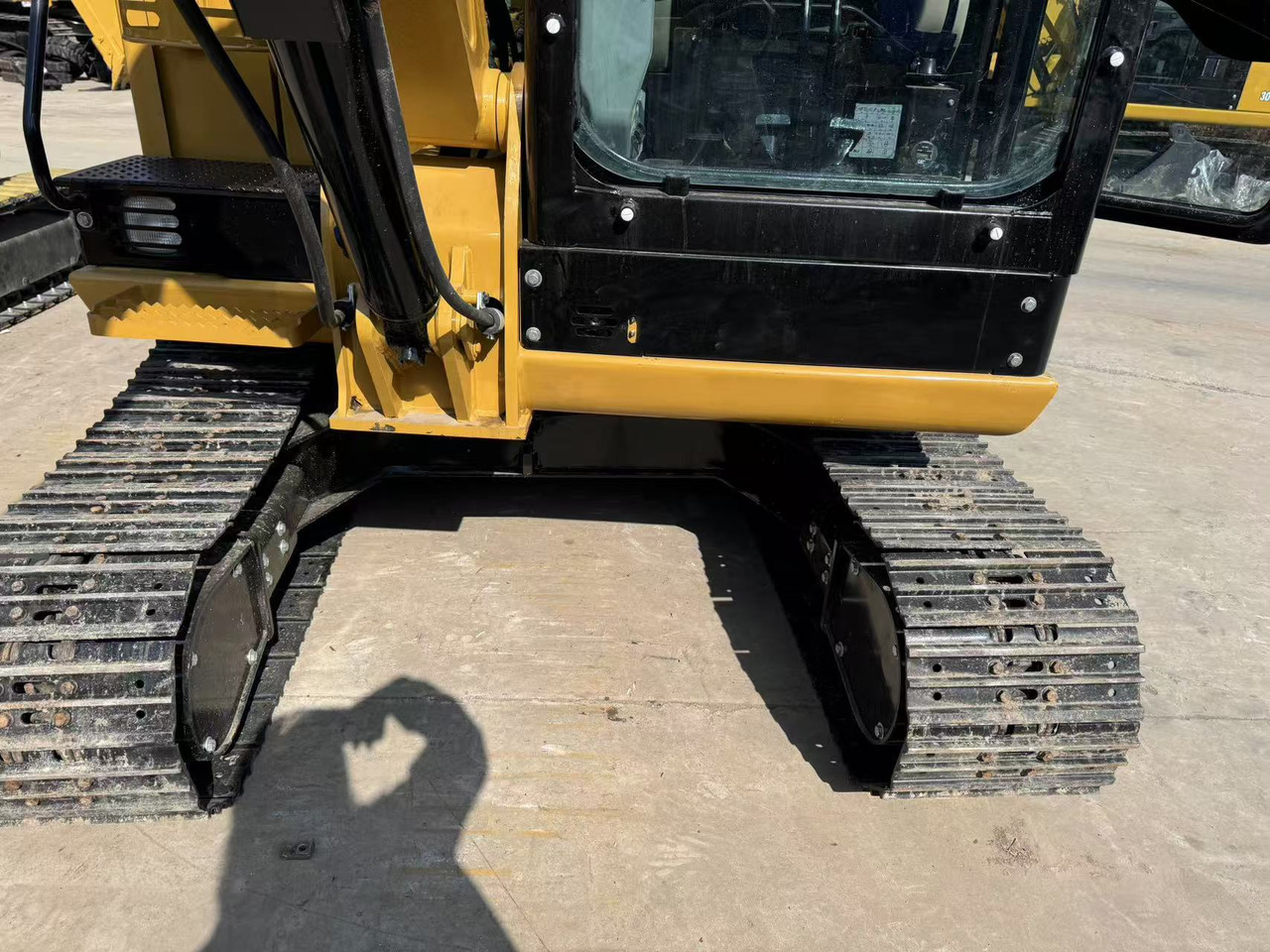 CATERPILLAR Nearly 90% of brand new Caterpillar 305.5 3-ton mini excavators are available for sale. Caterpillar 303.5 305.5 306 307 excavators are also available for sale. - Mini excavator: picture 2 CATERPILLAR Nearly 90% of brand new Caterpillar 305.5 3-ton mini excavators are available for sale. Caterpillar 303.5 305.5 306 307 excavators are also available for sale. - Mini excavator: picture 2