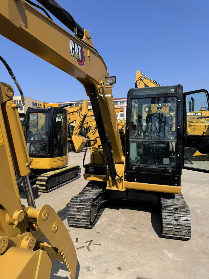 CATERPILLAR Nearly 90% of brand new Caterpillar 305.5 3-ton mini excavators are available for sale. Caterpillar 303.5 305.5 306 307 excavators are also available for sale. - Mini excavator: picture 3 CATERPILLAR Nearly 90% of brand new Caterpillar 305.5 3-ton mini excavators are available for sale. Caterpillar 303.5 305.5 306 307 excavators are also available for sale. - Mini excavator: picture 3
