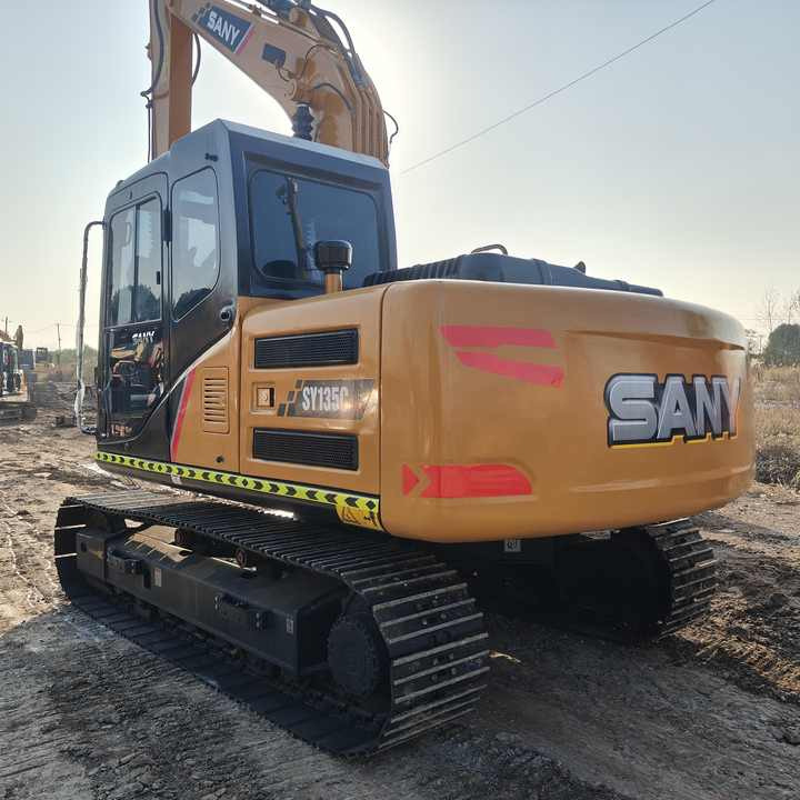 China Brand Used Sany China Brand Used Sany Sy135c Mini Excavator 6ton Crawler Earth Digger Machine for Sale - Mini excavator: picture 5 China Brand Used Sany China Brand Used Sany Sy135c Mini Excavator 6ton Crawler Earth Digger Machine for Sale - Mini excavator: picture 5