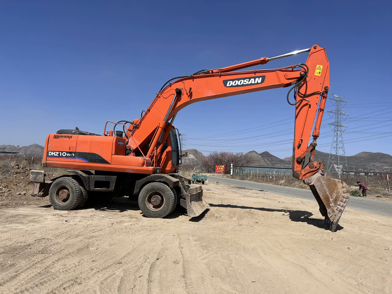 DOOSAN 210w - Wheel excavator: picture 4 DOOSAN 210w - Wheel excavator: picture 4
