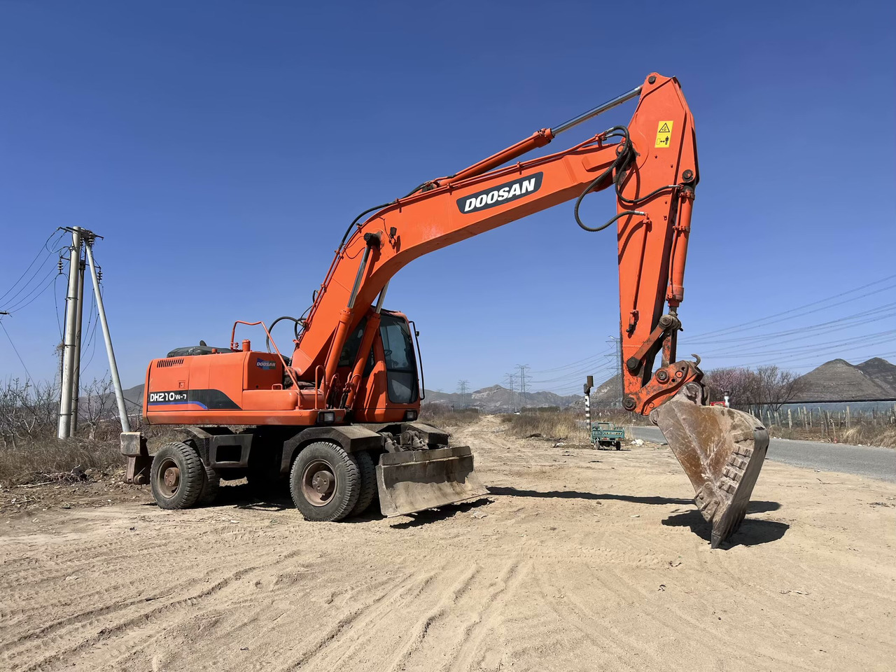 DOOSAN 210w - Wheel excavator: picture 2 DOOSAN 210w - Wheel excavator: picture 2