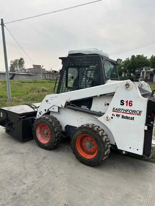 Excellent Quality bobcat S16 Skid Steer Loader in Stock Hot Sale Second Hand bobcat S16 18 160 185 330 Sikd Steer - Skid steer loader: picture 4 Excellent Quality bobcat S16 Skid Steer Loader in Stock Hot Sale Second Hand bobcat S16 18 160 185 330 Sikd Steer - Skid steer loader: picture 4