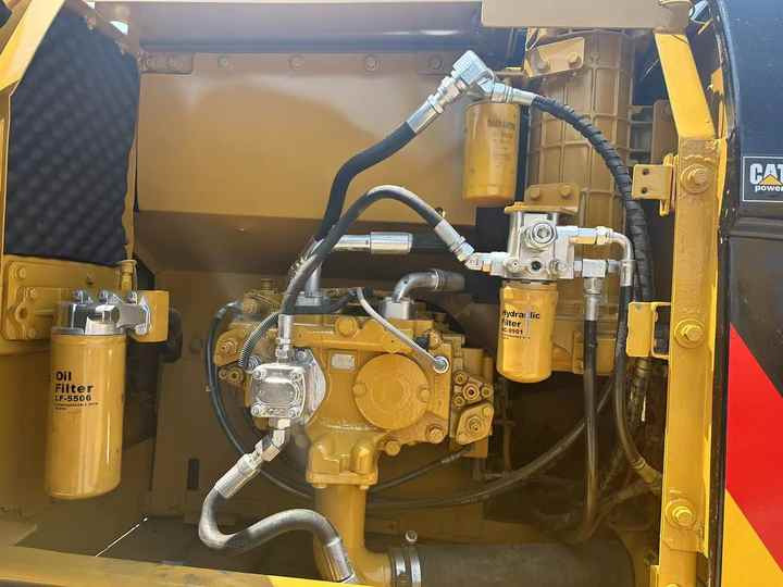 Good Condition Used Cat Excavator 320D2 Caterpillar Second Hand Excavator 312D 315D 320d for Sale - Crawler excavator: picture 5 Good Condition Used Cat Excavator 320D2 Caterpillar Second Hand Excavator 312D 315D 320d for Sale - Crawler excavator: picture 5