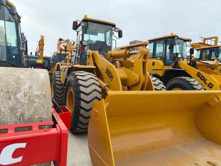 Heavy-Duty CAT966H Wheel Loader for Sale - Excavator Attachment Compatible | Export Ready - Wheel loader: picture 2 Heavy-Duty CAT966H Wheel Loader for Sale - Excavator Attachment Compatible | Export Ready - Wheel loader: picture 2