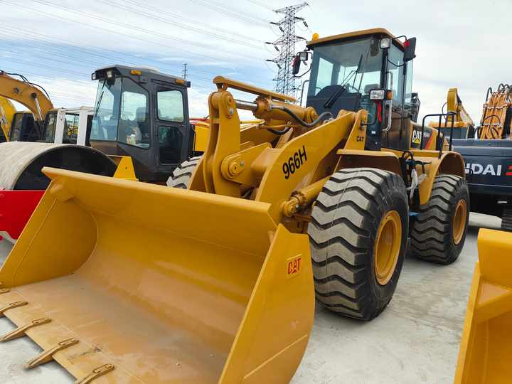 Heavy-Duty CAT966H Wheel Loader for Sale - Excavator Attachment Compatible | Export Ready - Wheel loader: picture 3 Heavy-Duty CAT966H Wheel Loader for Sale - Excavator Attachment Compatible | Export Ready - Wheel loader: picture 3