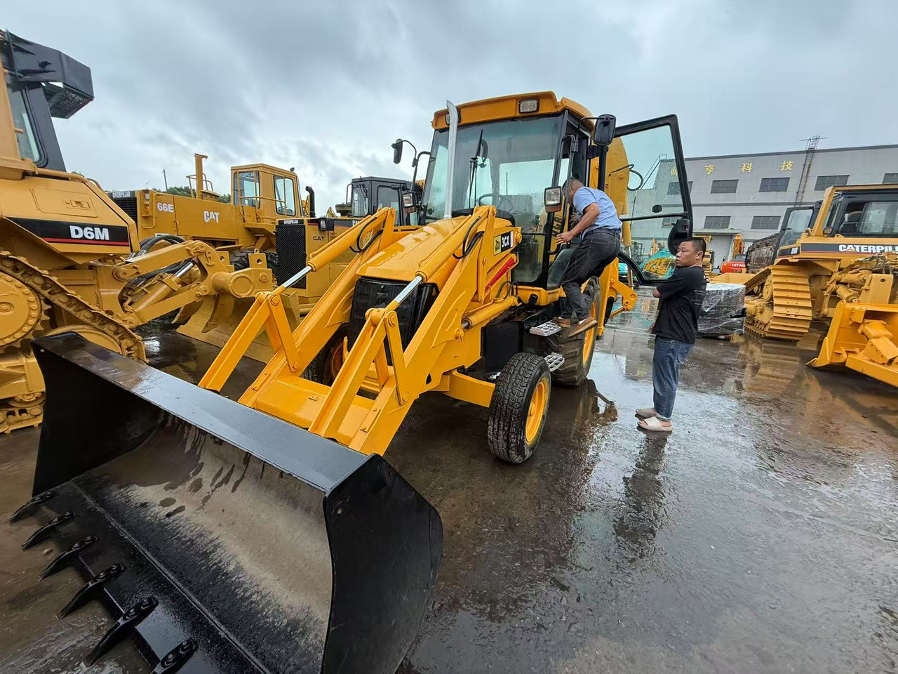 JCB 3CX - Wheel excavator: picture 1 JCB 3CX - Wheel excavator: picture 1