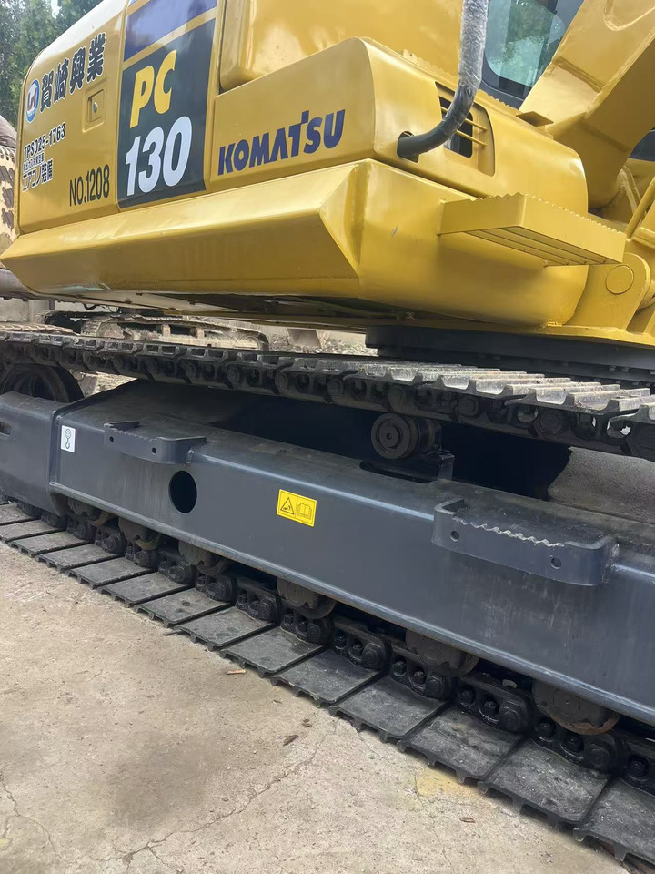 KOMATSU PC130 - Crawler excavator: picture 4 KOMATSU PC130 - Crawler excavator: picture 4