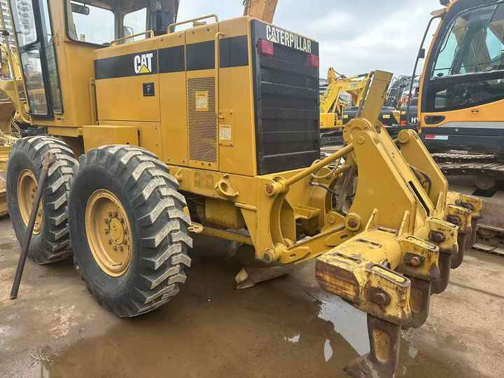 Low-price second-hand Cat Grader 140H with outstanding performance Carterpillarused 140H grader for sale - Grader: picture 2 Low-price second-hand Cat Grader 140H with outstanding performance Carterpillarused 140H grader for sale - Grader: picture 2