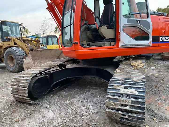 Second Hand Doosan Dh220-7 Crawler Excavator , Used Doosan Excavator Dh220-7 , DOOSAN Dh200 Dh220 - Crawler excavator: picture 5 Second Hand Doosan Dh220-7 Crawler Excavator , Used Doosan Excavator Dh220-7 , DOOSAN Dh200 Dh220 - Crawler excavator: picture 5