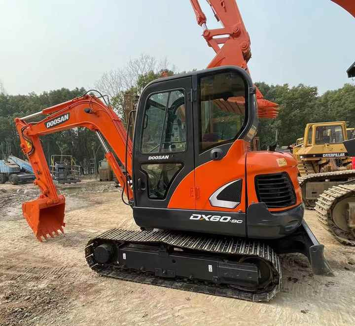 Second Hand Doosan Dx-60 Excavator for Sale - Excavator: picture 3 Second Hand Doosan Dx-60 Excavator for Sale - Excavator: picture 3