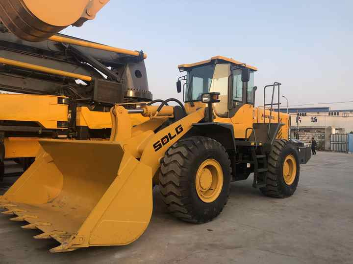 USED Loaders SDLG LG956L WHEEL LOADER in China Machines for Sale - Wheel loader: picture 5 USED Loaders SDLG LG956L WHEEL LOADER in China Machines for Sale - Wheel loader: picture 5