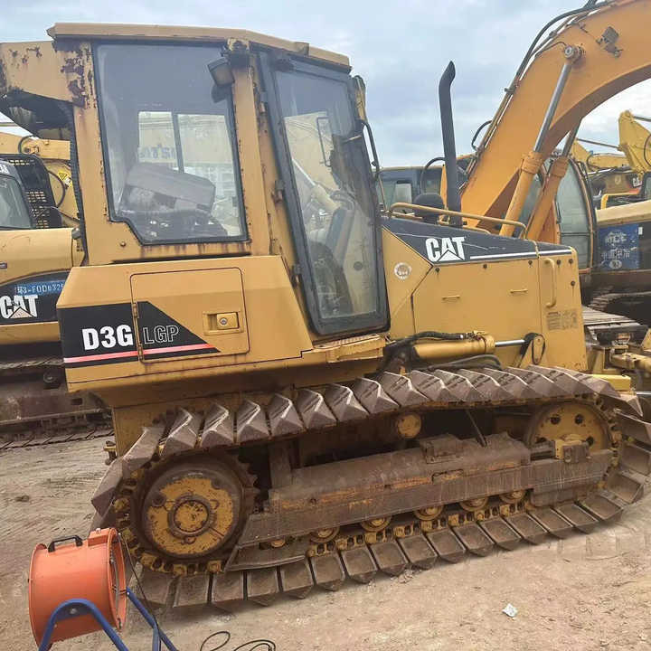 Used Caterpillar CAT D3G Land Road Motor Bulldozer CAT Used Grader Cheap Price for Sale - Bulldozer: picture 1 Used Caterpillar CAT D3G Land Road Motor Bulldozer CAT Used Grader Cheap Price for Sale - Bulldozer: picture 1