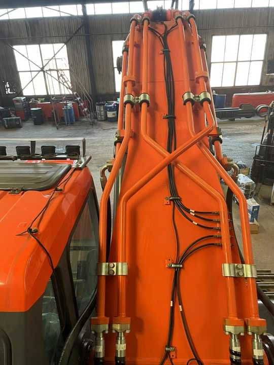 Used Excavator Doosan DX600 Excavators Mini Equipment Earth Moving Machinery Doosan Digger Excavator for Sale - Excavator: picture 4 Used Excavator Doosan DX600 Excavators Mini Equipment Earth Moving Machinery Doosan Digger Excavator for Sale - Excavator: picture 4