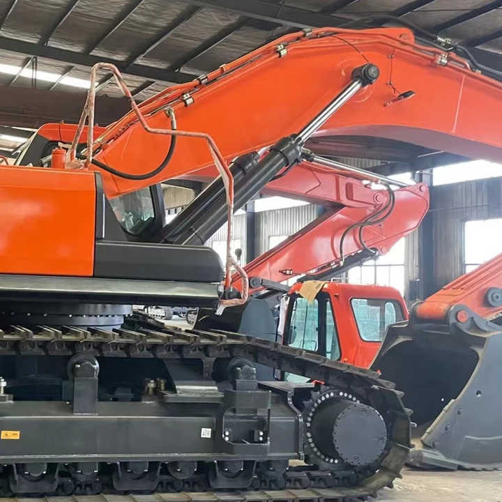 Used Excavator Doosan DX600 Excavators Mini Equipment Earth Moving Machinery Doosan Digger Excavator for Sale - Excavator: picture 3 Used Excavator Doosan DX600 Excavators Mini Equipment Earth Moving Machinery Doosan Digger Excavator for Sale - Excavator: picture 3