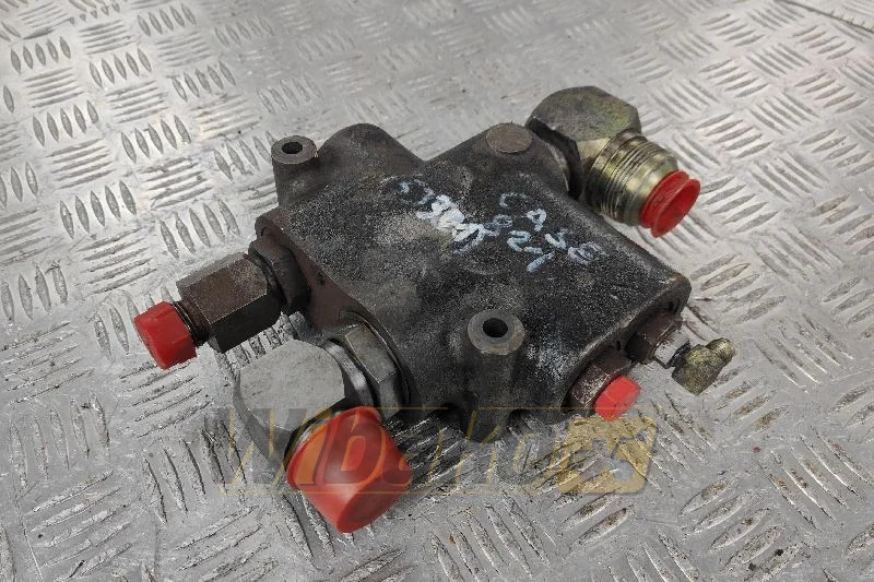 Case 921 - Hydraulic valve for Construction machinery: picture 1 Case 921 - Hydraulic valve for Construction machinery: picture 1