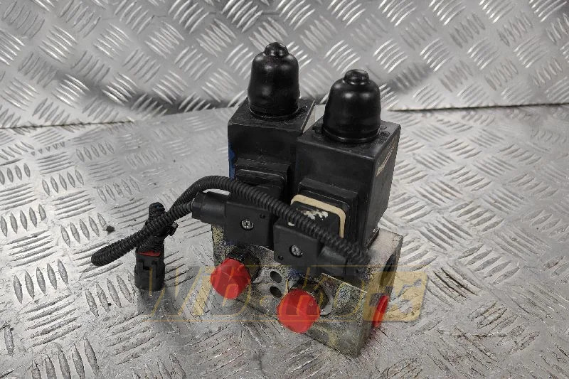 Caterpillar 113-7347 - Hydraulic valve for Construction machinery: picture 1 Caterpillar 113-7347 - Hydraulic valve for Construction machinery: picture 1