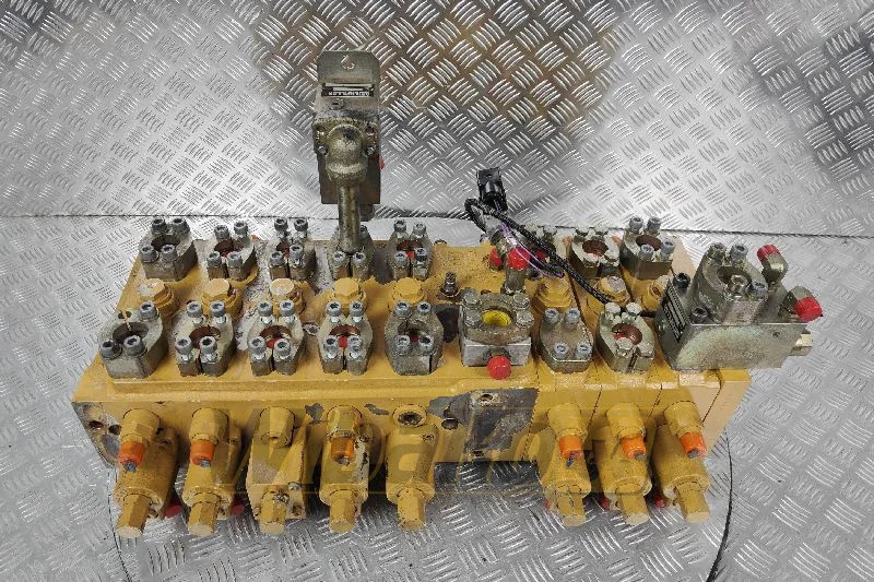 Caterpillar M7-1141-01/5M7-22 171-1971/00959819 - Hydraulic valve for Construction machinery: picture 2 Caterpillar M7-1141-01/5M7-22 171-1971/00959819 - Hydraulic valve for Construction machinery: picture 2