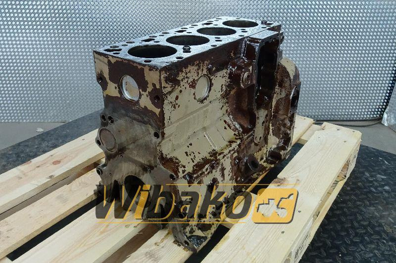 Crankcase for engine Cummins 3.9 3938364 - Crankcase for Construction machinery: picture 1 Crankcase for engine Cummins 3.9 3938364 - Crankcase for Construction machinery: picture 1