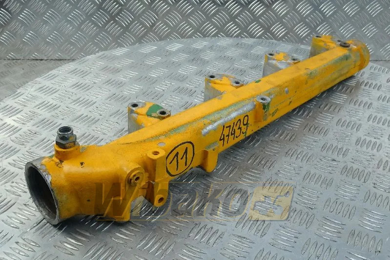 Liebherr L08231 - Intake manifold for Construction machinery: picture 1 Liebherr L08231 - Intake manifold for Construction machinery: picture 1