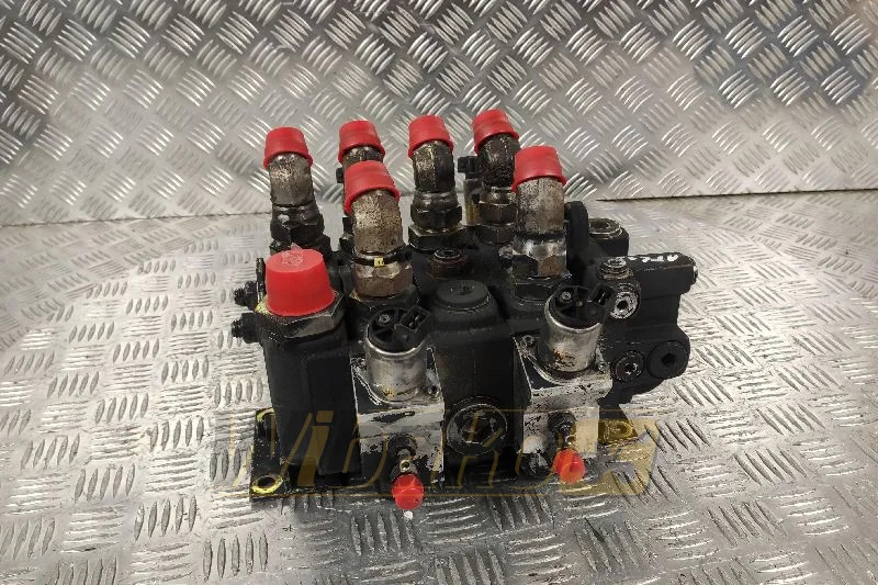 Parker F130CF02-SE30-001A 3222315521 - Hydraulic valve for Construction machinery: picture 2 Parker F130CF02-SE30-001A 3222315521 - Hydraulic valve for Construction machinery: picture 2