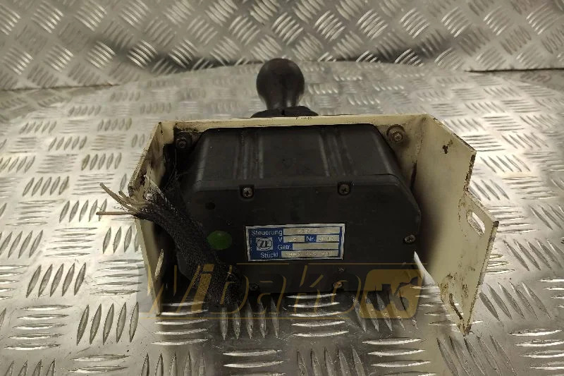 ZF VTS-3 6006035003 - Hydraulic valve for Construction machinery: picture 1 ZF VTS-3 6006035003 - Hydraulic valve for Construction machinery: picture 1
