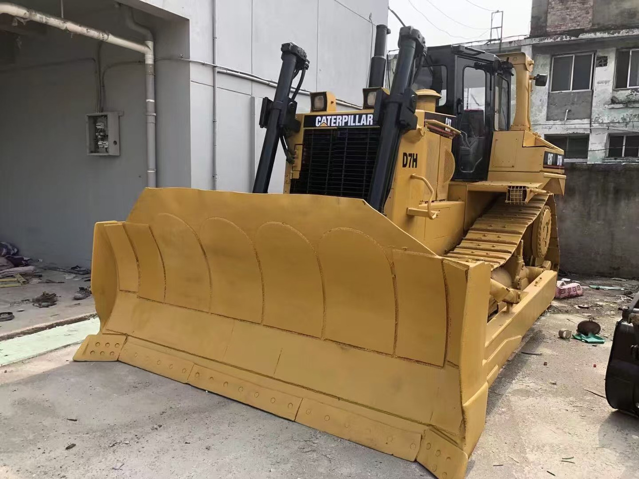 CATERPILLAR D7H - Bulldozer: picture 4 CATERPILLAR D7H - Bulldozer: picture 4